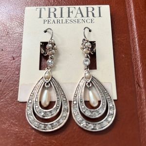 Trufiari Earrings